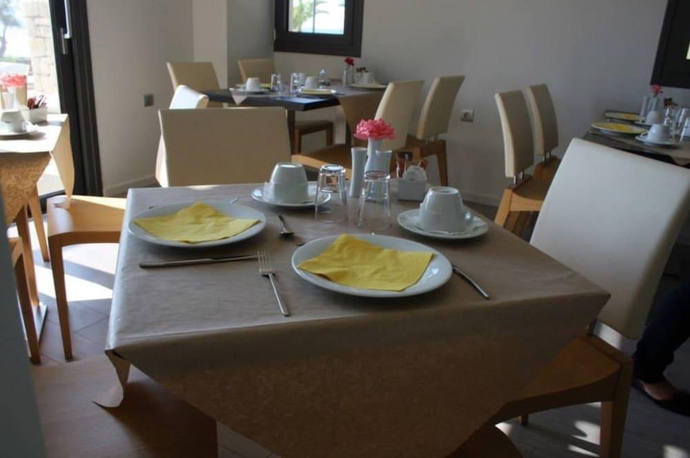 Aura Boutique Hotel Lixouri Bagian luar foto